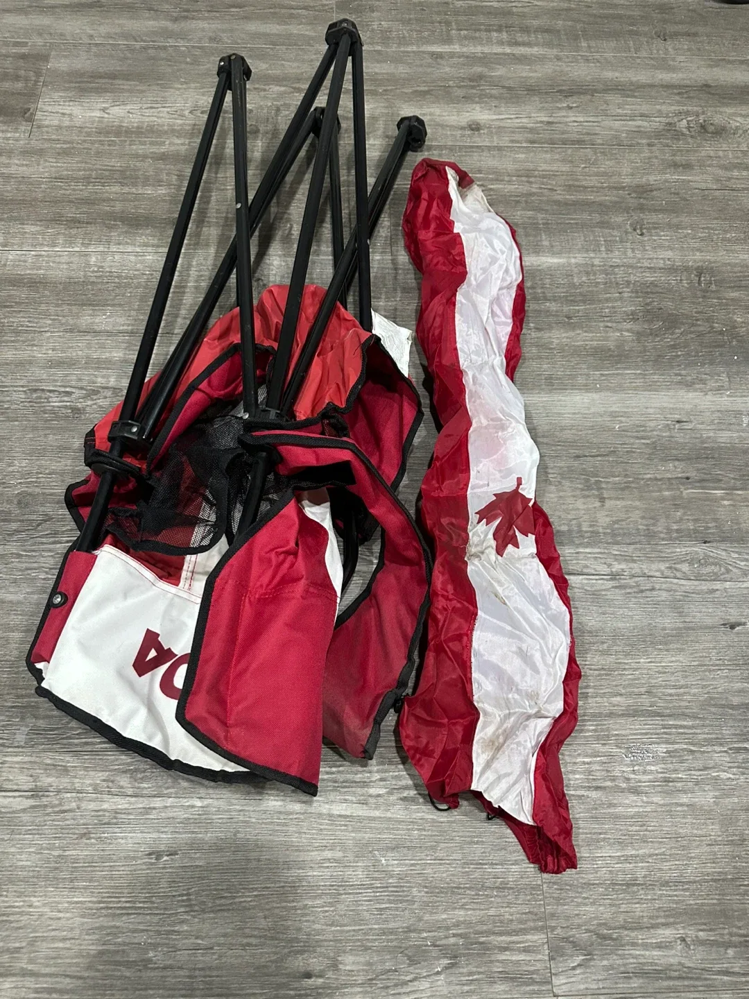 Canada Flag Folding Camp Chair image indicator(2)