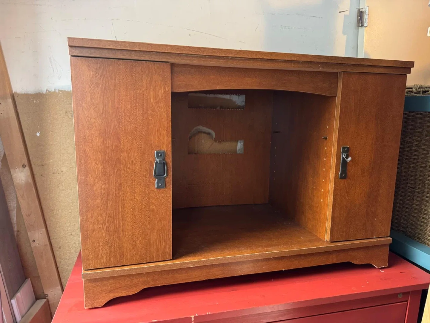 Wood TV Stand Cabinet image indicator(3)