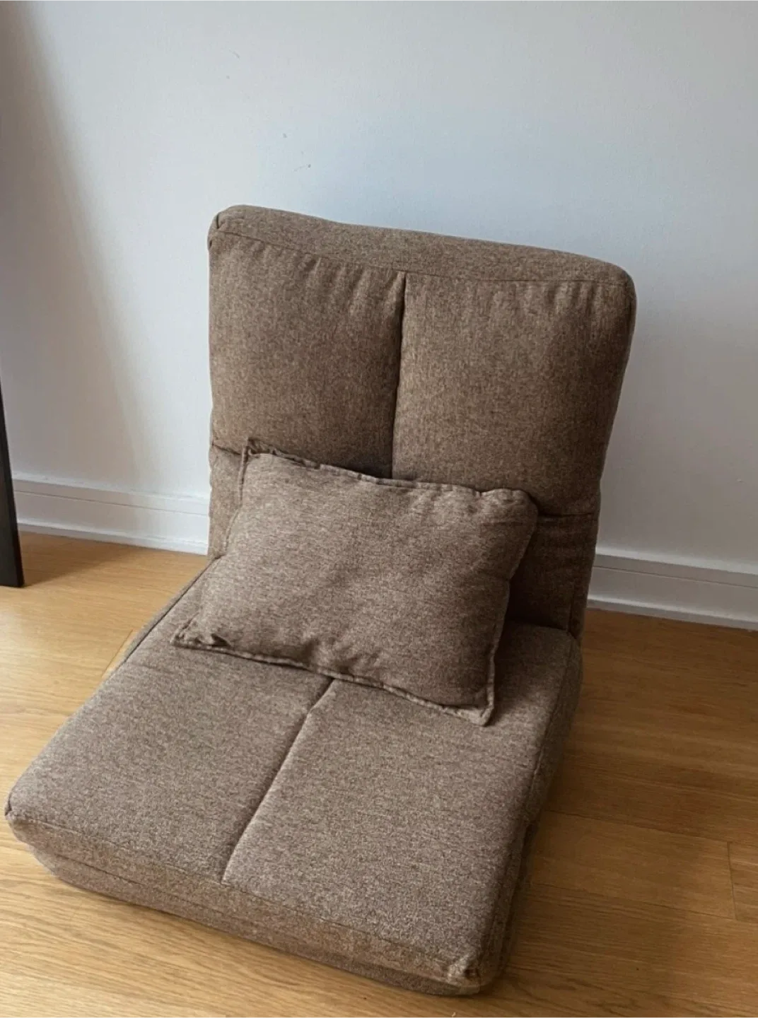 Adjustable Floor Chair