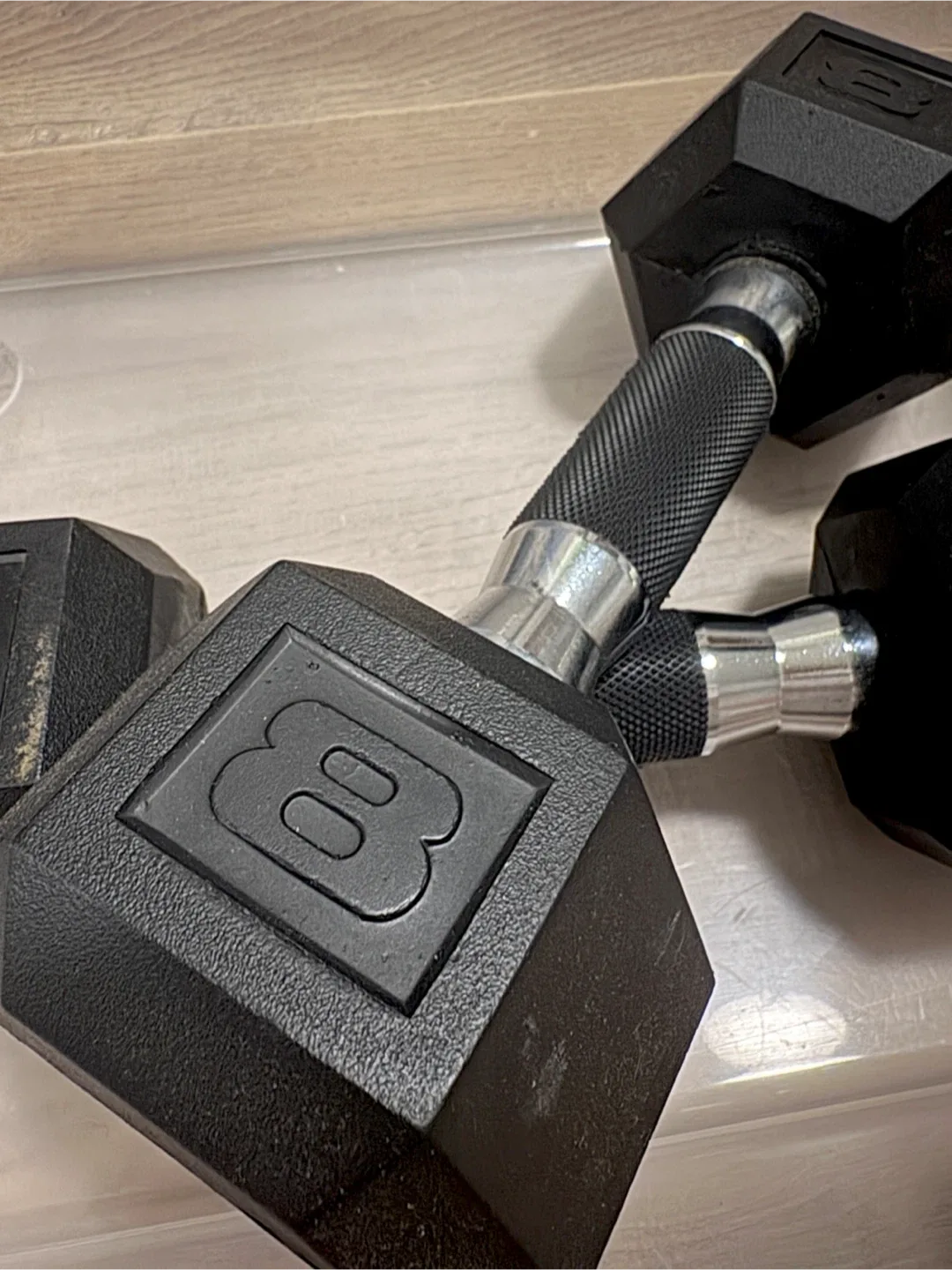 8lb dumbbells image indicator(3)