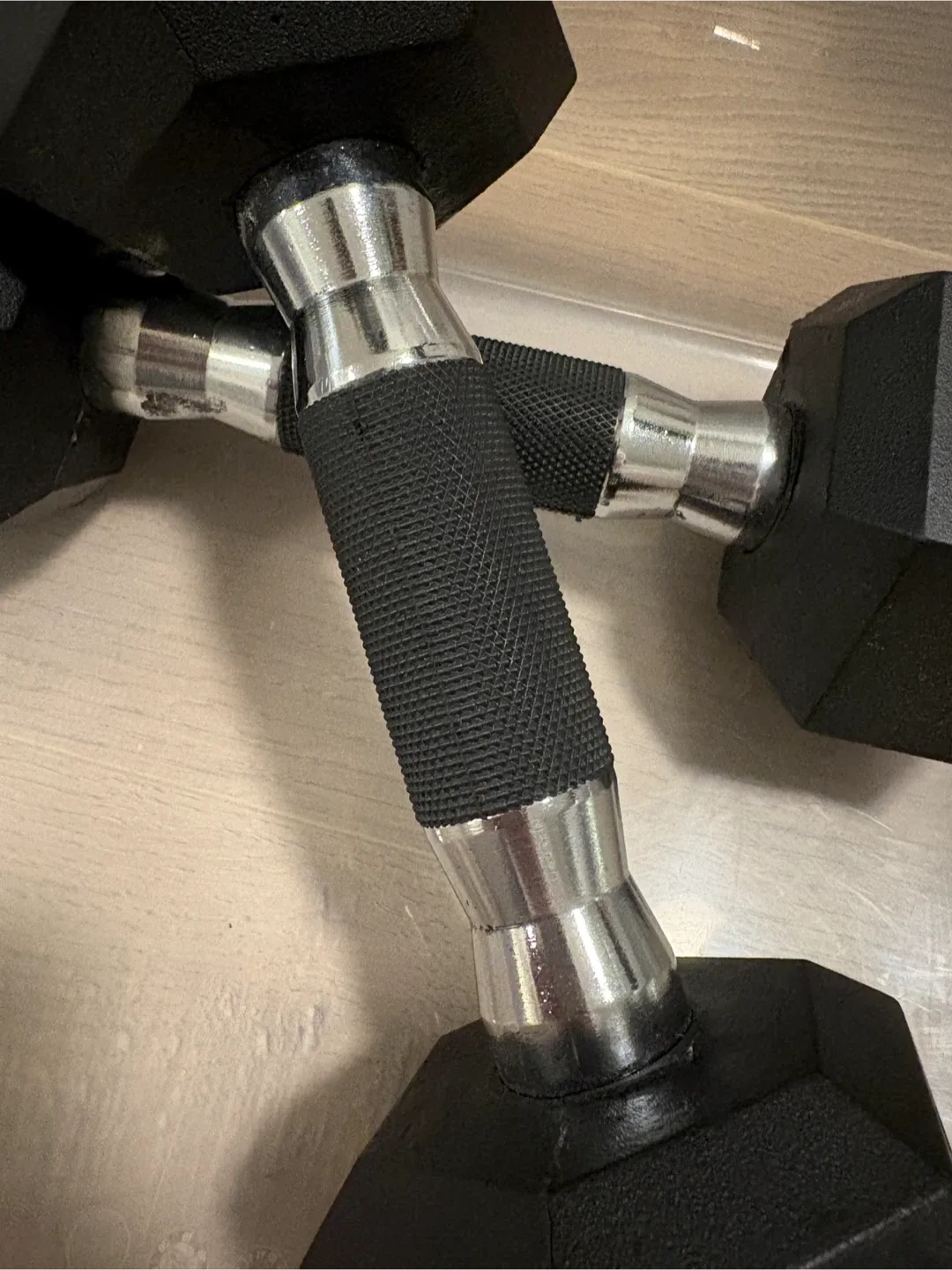 8lb dumbbells image indicator(2)