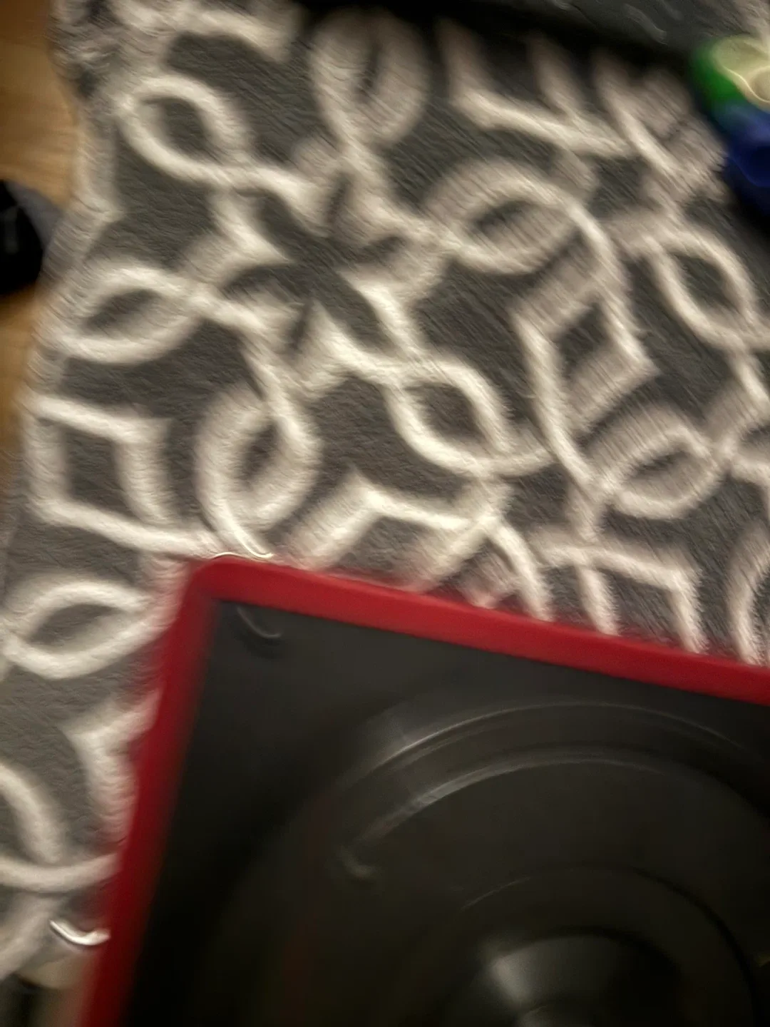 Victrola Vintage Suitcase Turntable image indicator(3)