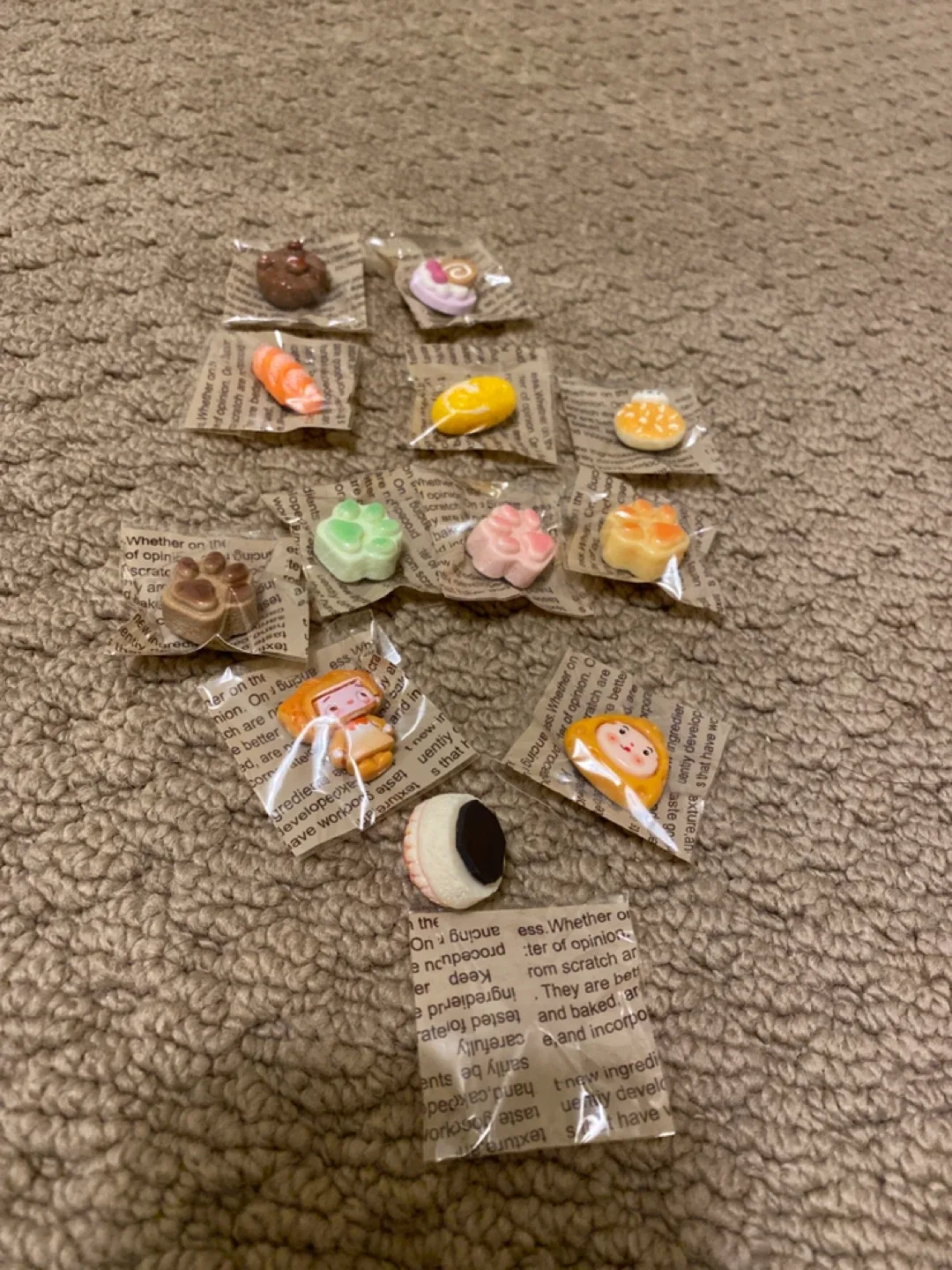 Set of 12 Assorted Kawaii mini magnets - New!