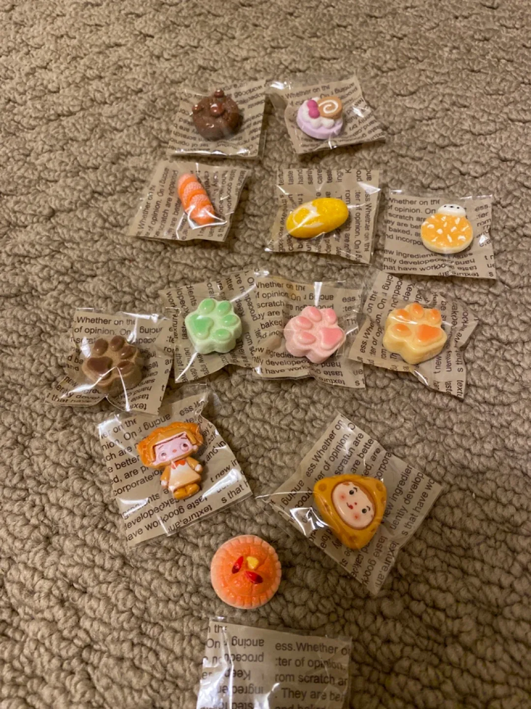 Set of 12 Assorted Kawaii mini magnets - New! image indicator(2)