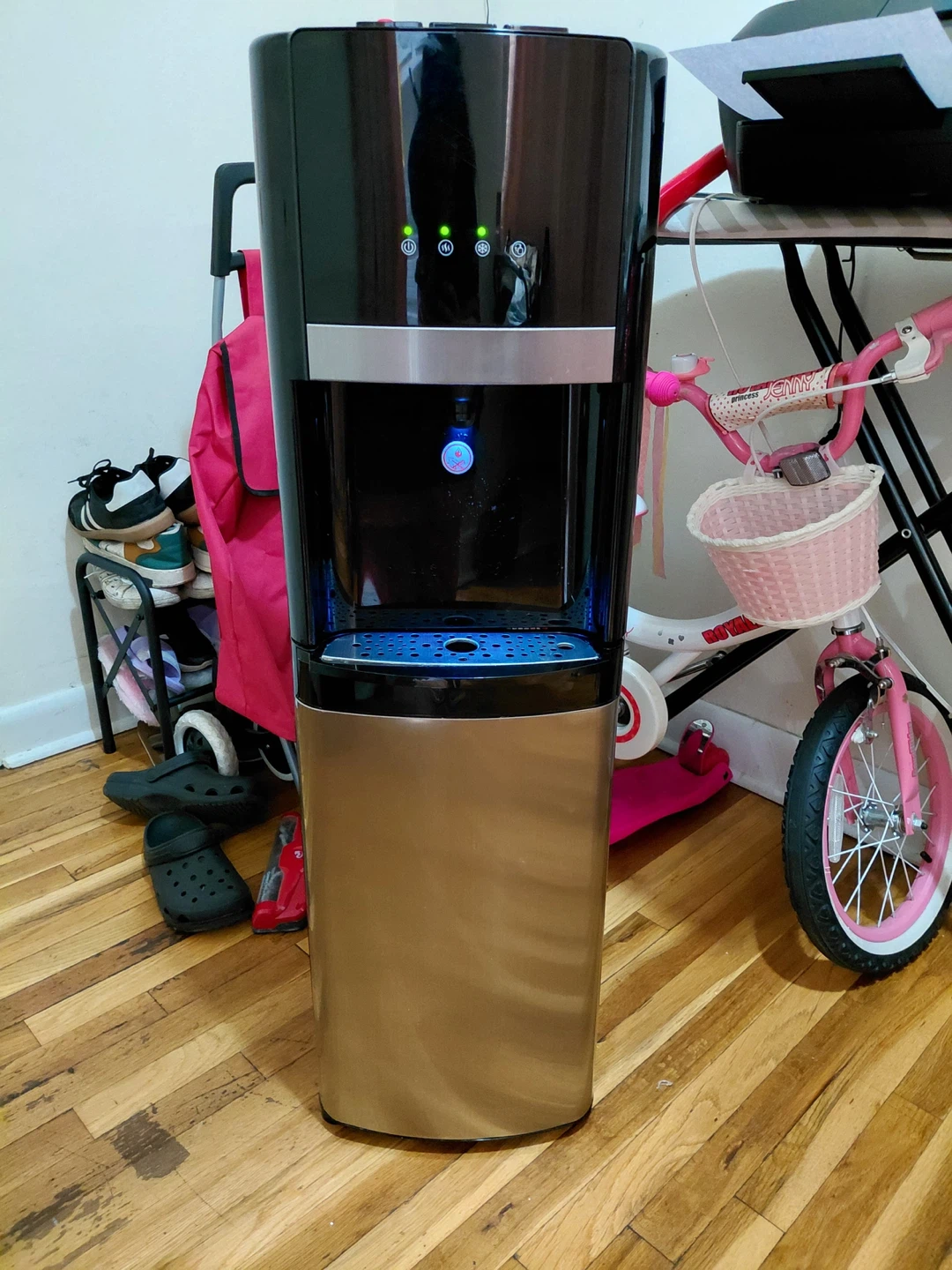 Bottom Load Water Dispenser