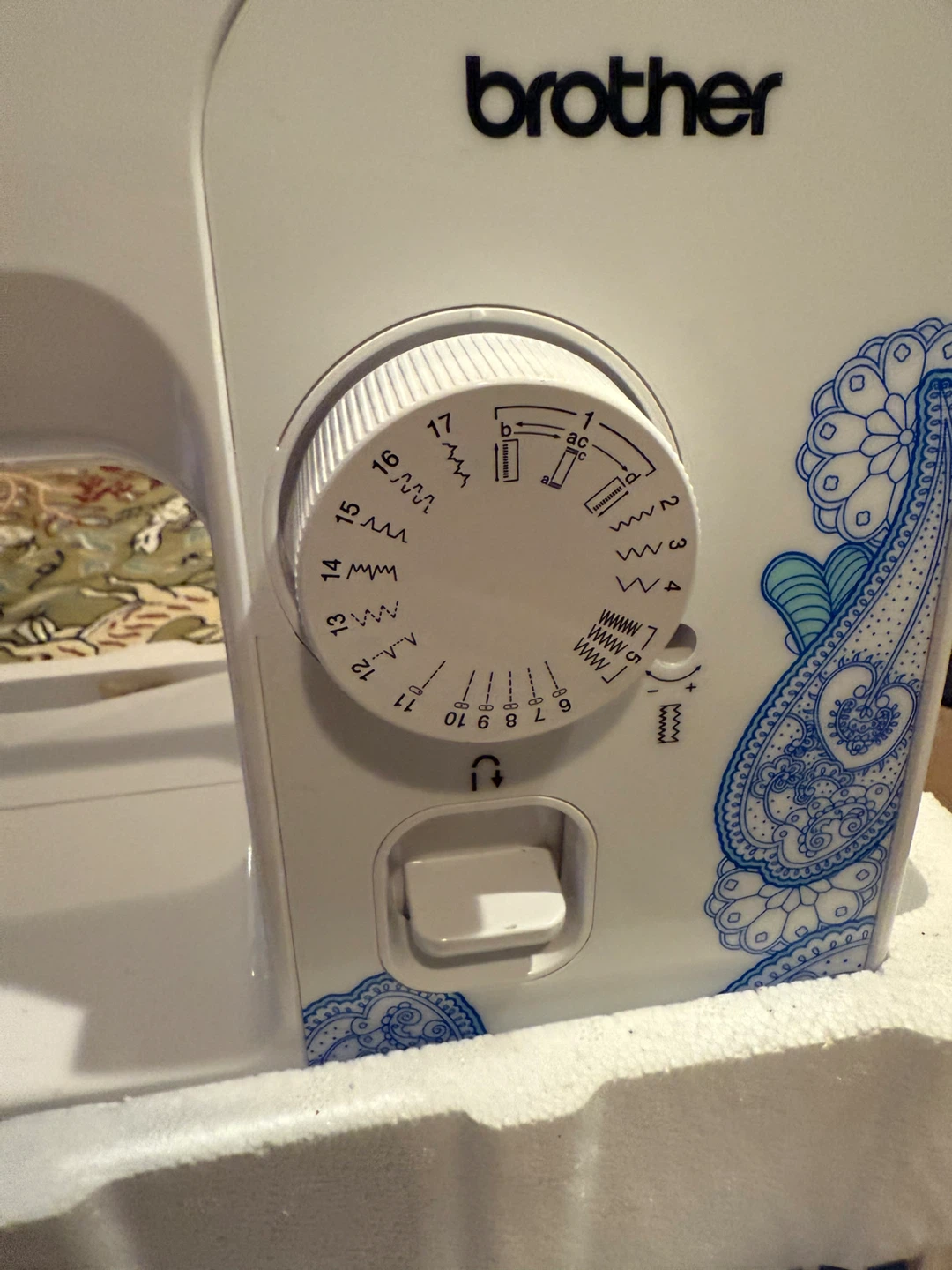 Brother LX3817 Sewing Machine - photo 3