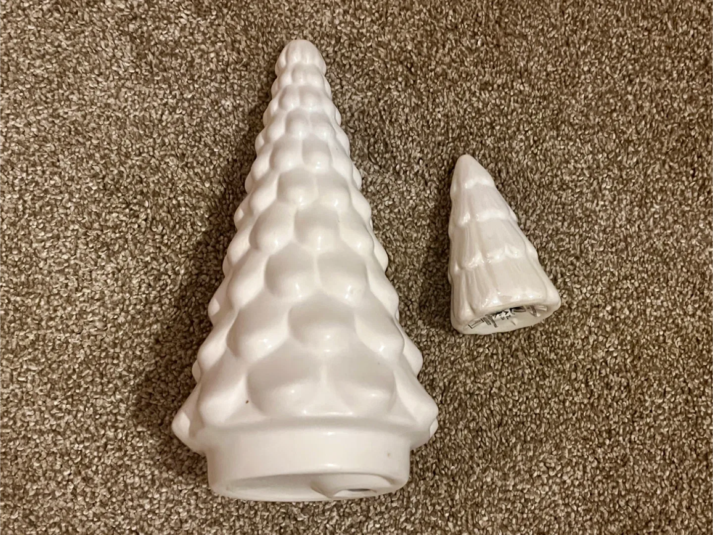 Ceramic Christmas Tree Decor - White