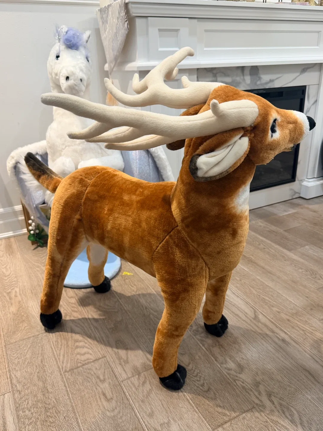 Stuffed Plush Reindeer- Melissa & Doug image indicator(3)