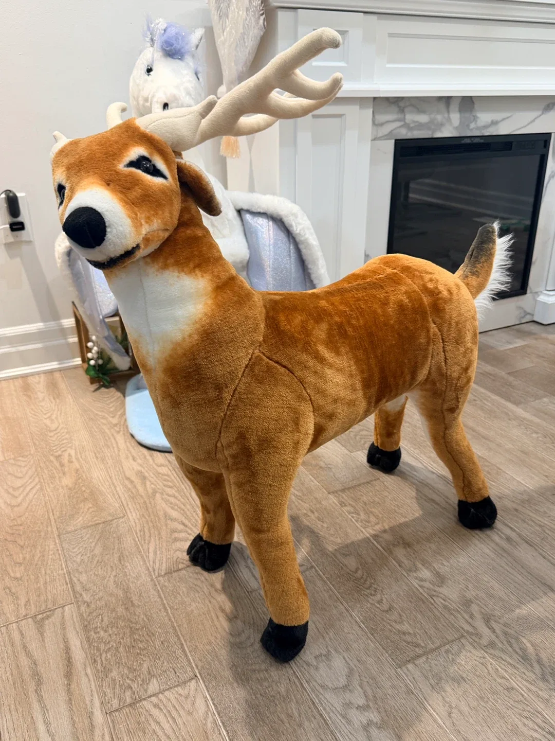 Stuffed Plush Reindeer- Melissa & Doug image indicator(2)