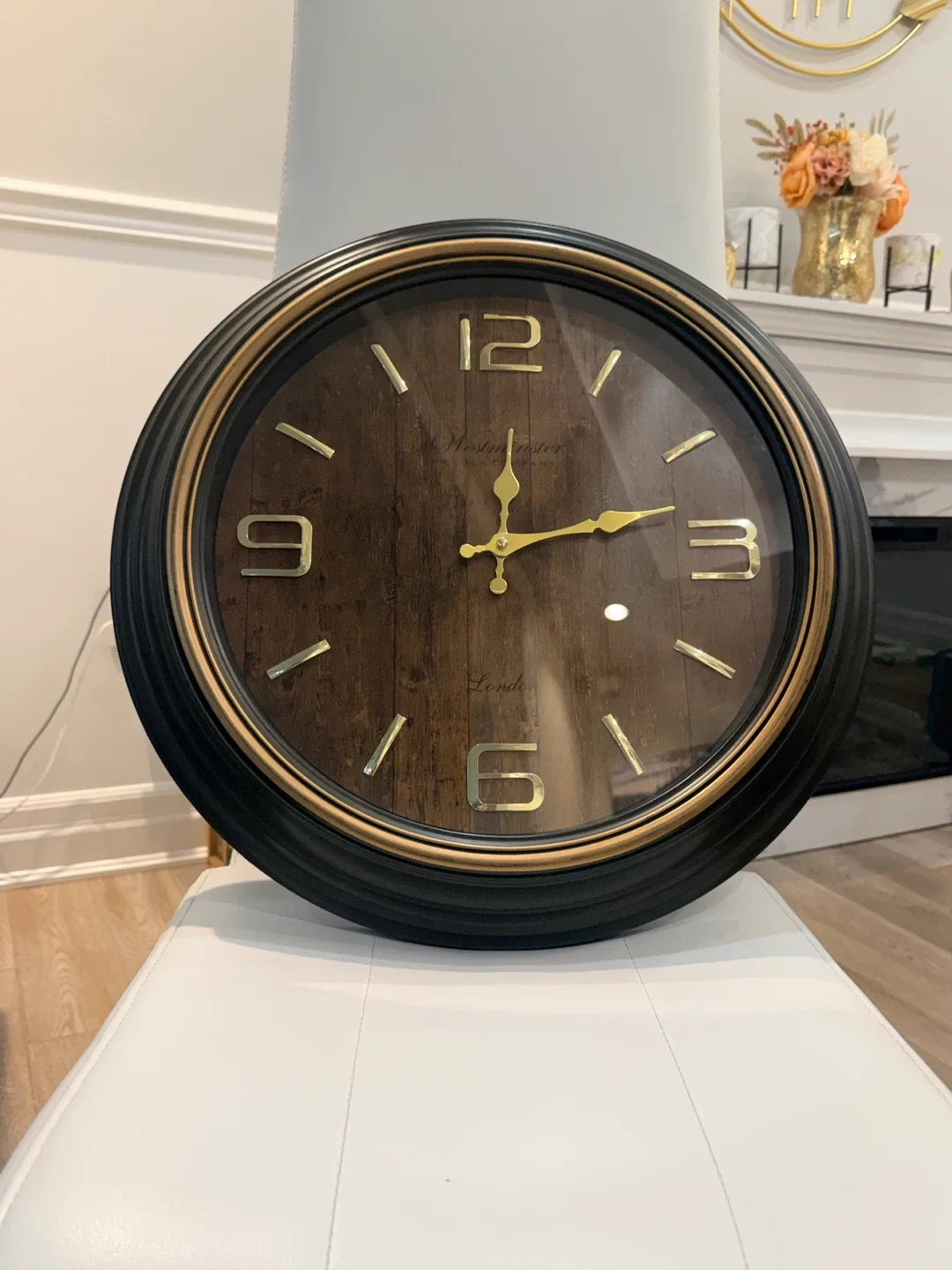 Westminster- Wood look Wall Clock XL size image indicator(4)