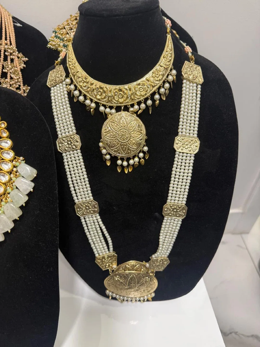Indian Bridal Jewellery image indicator(4)