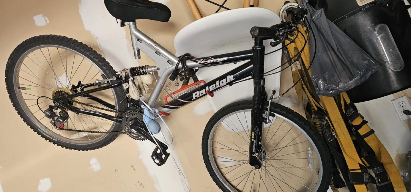 Raleigh M2000 Mountain Bike