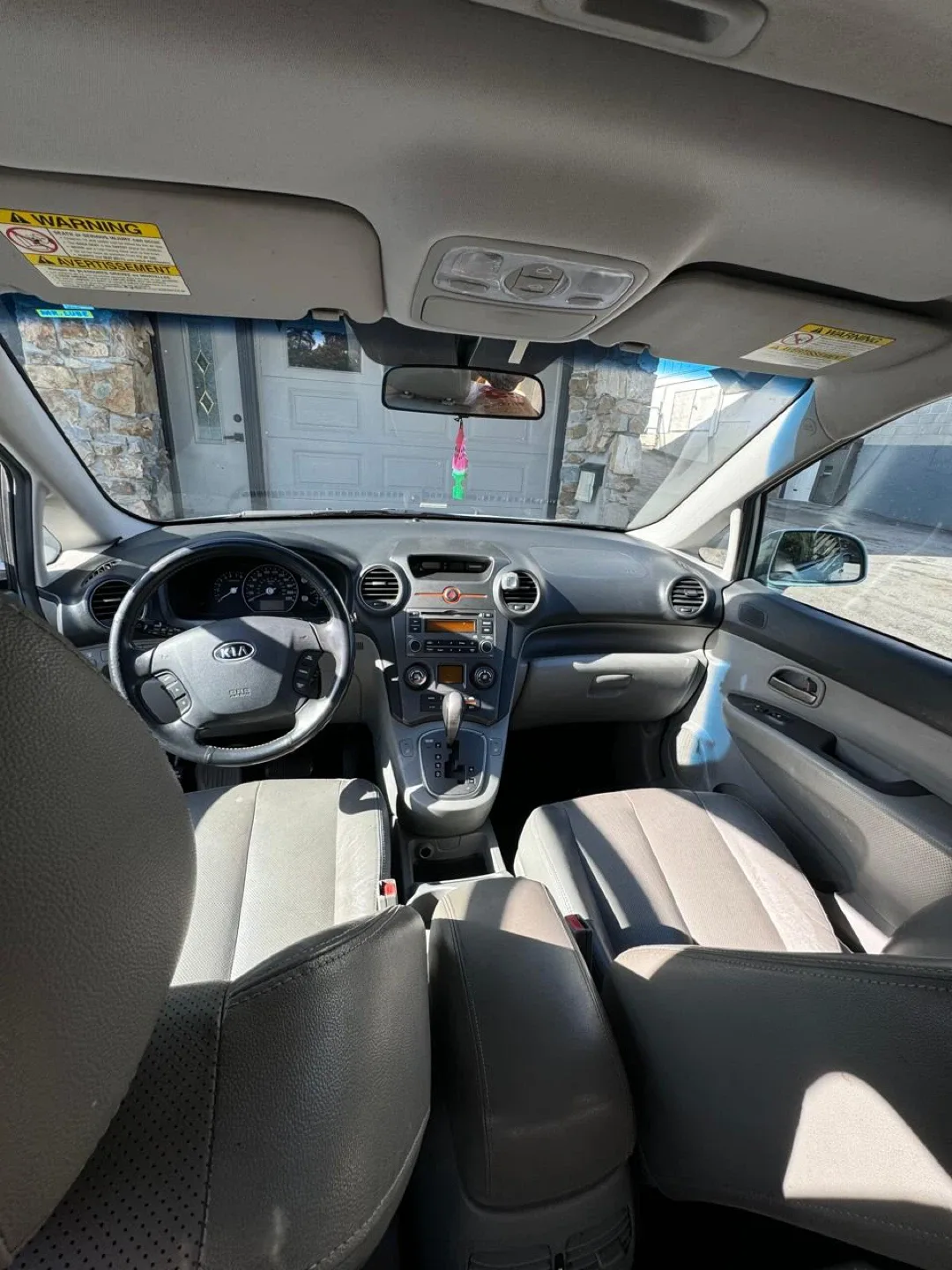 🚗 2008 Kia Rondo EX V6 (7 SEATER)– 3200 or OBO image indicator(4)