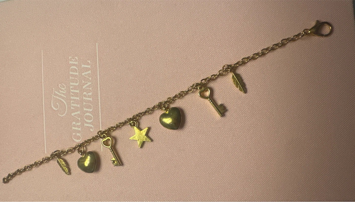 Gold Charm Bracelet - photo 3