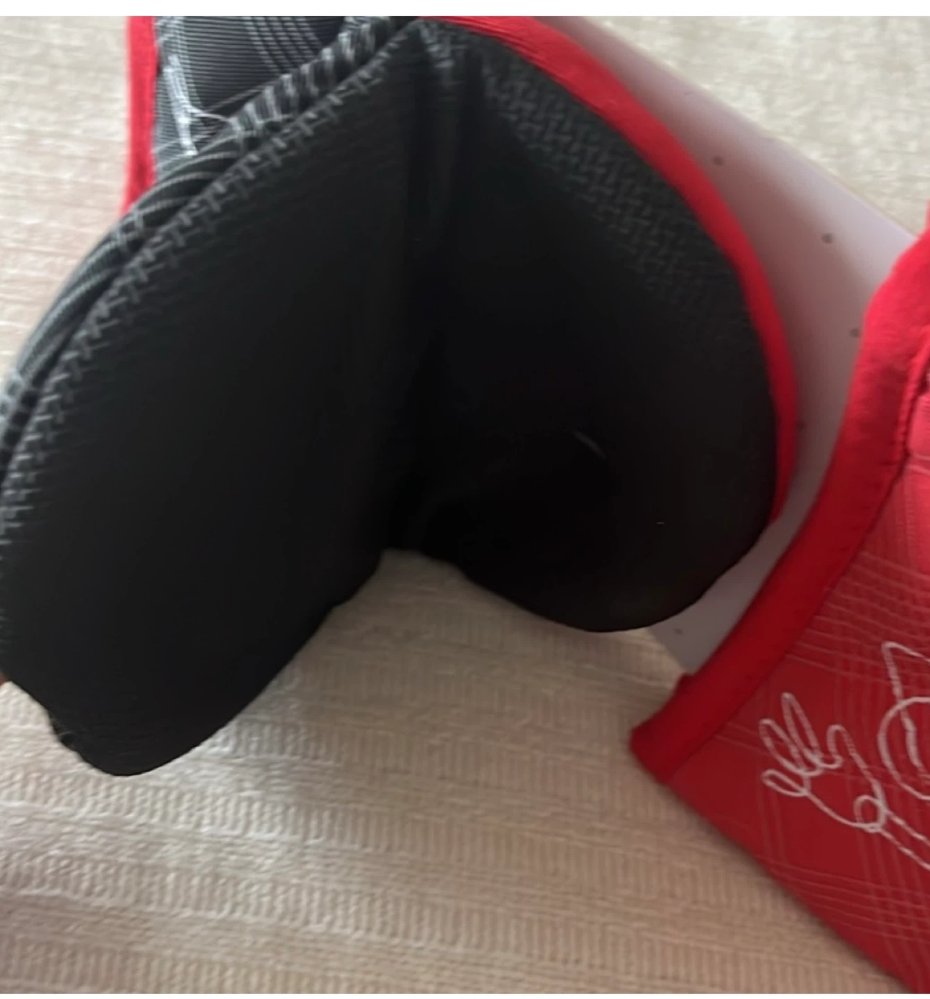 New Disney Mickey Mouse Mini Mitts 2-Pack - New - photo 5