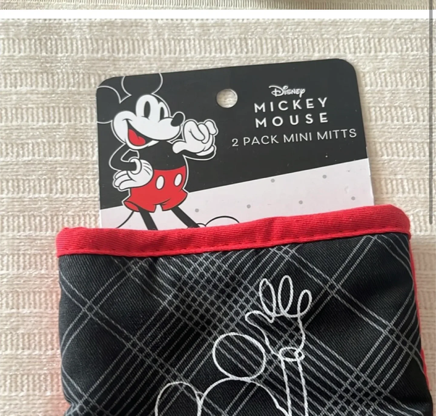 New Disney Mickey Mouse Mini Mitts 2-Pack - New image indicator(2)