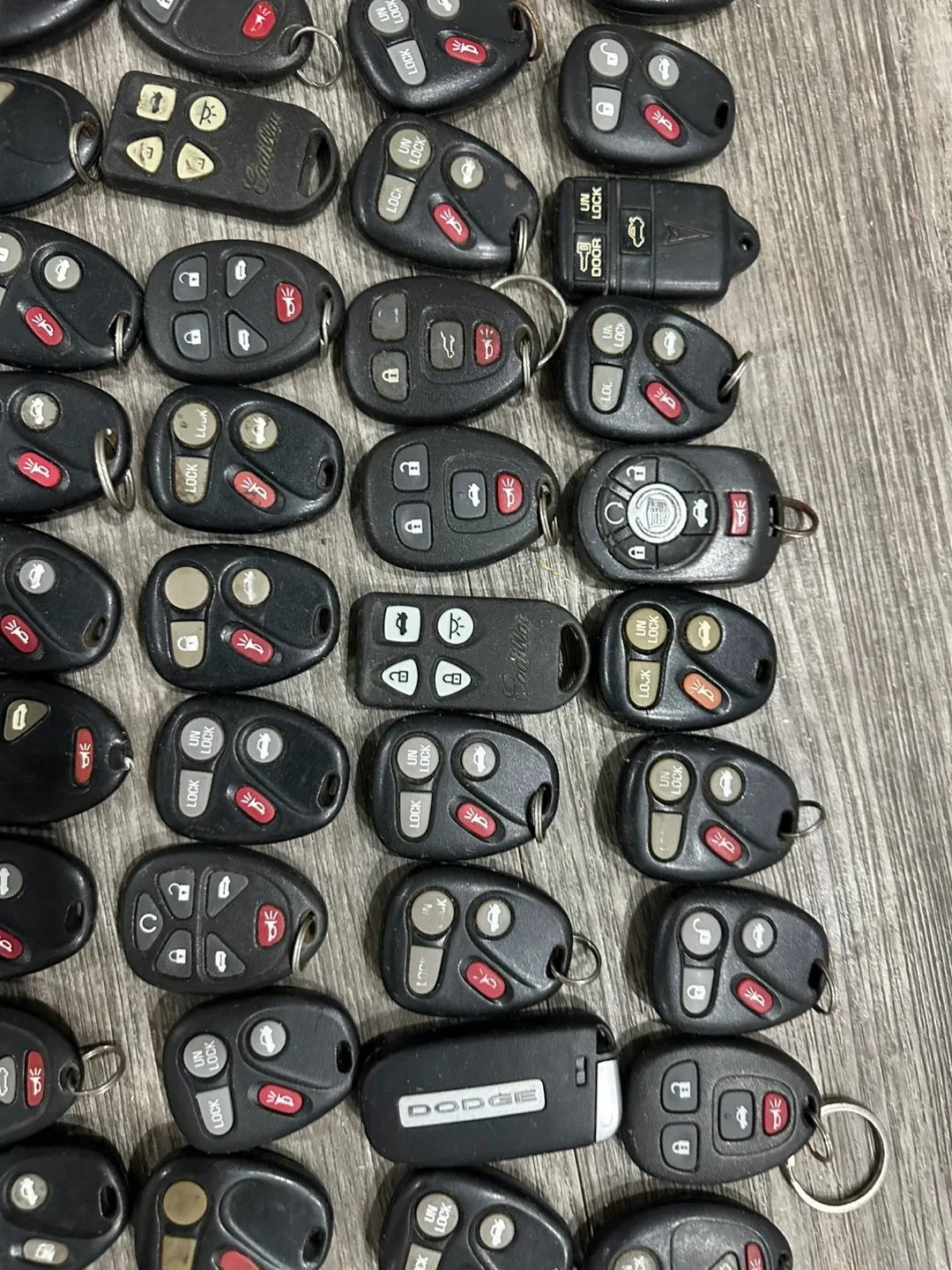 car-key remotes - over 80 image indicator(7)