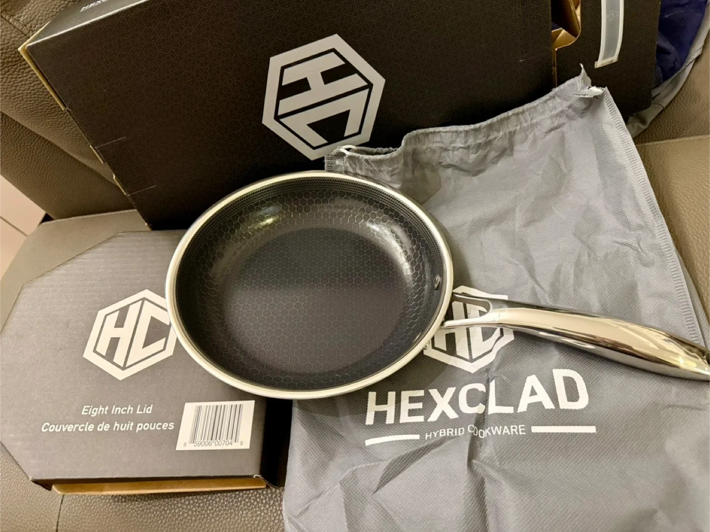 Hexclad Hybrid Nonstick 8-Inch Fry Pan with Lid - NEW