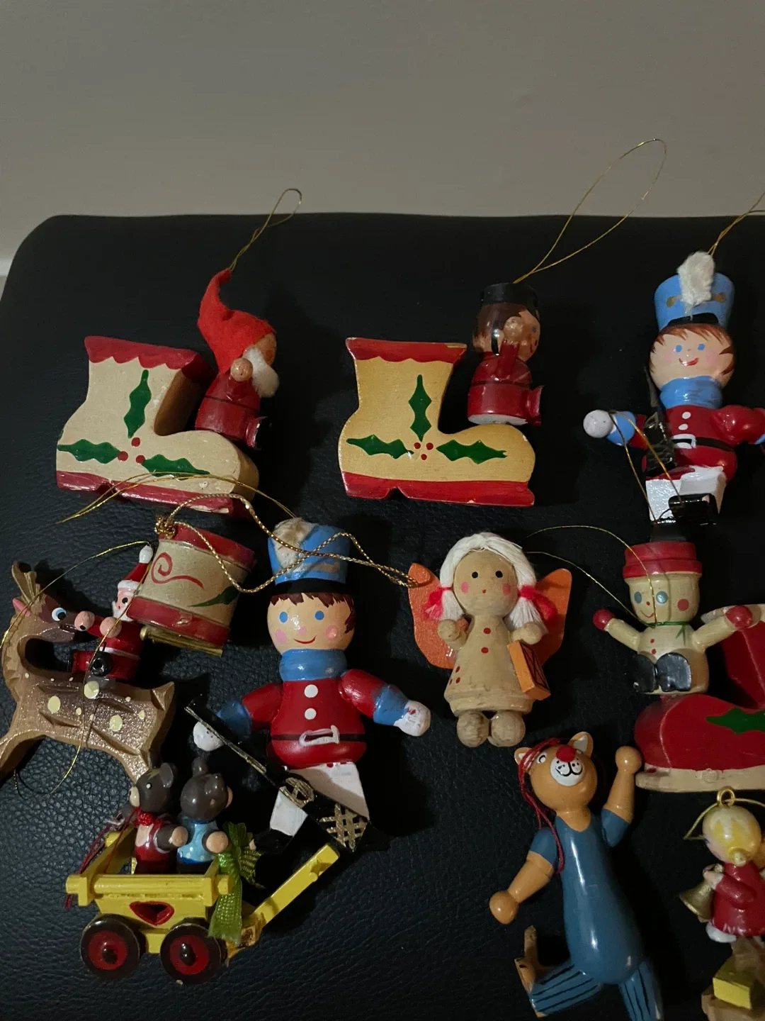 Vintage wooden Christmas ornaments image indicator(3)