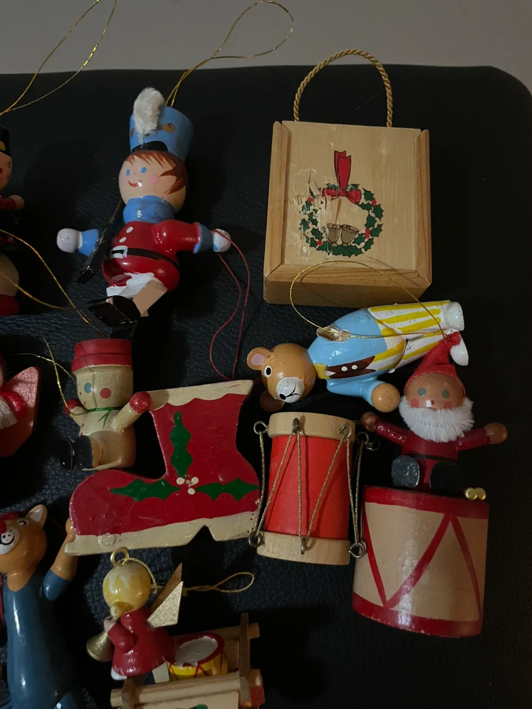 Vintage wooden Christmas ornaments image indicator(2)