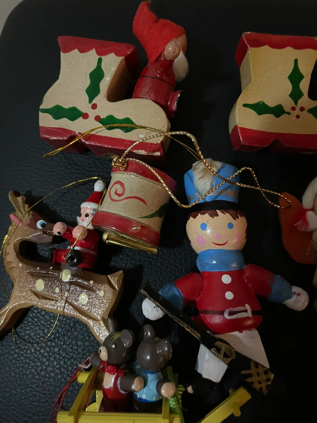 Vintage wooden Christmas ornaments image indicator(4)