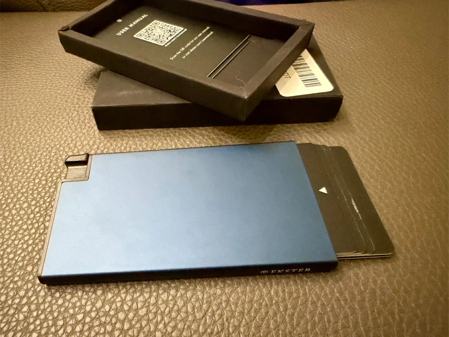 Ekster Aluminum Cardholder Wallet - Midnight Blue image indicator(3)