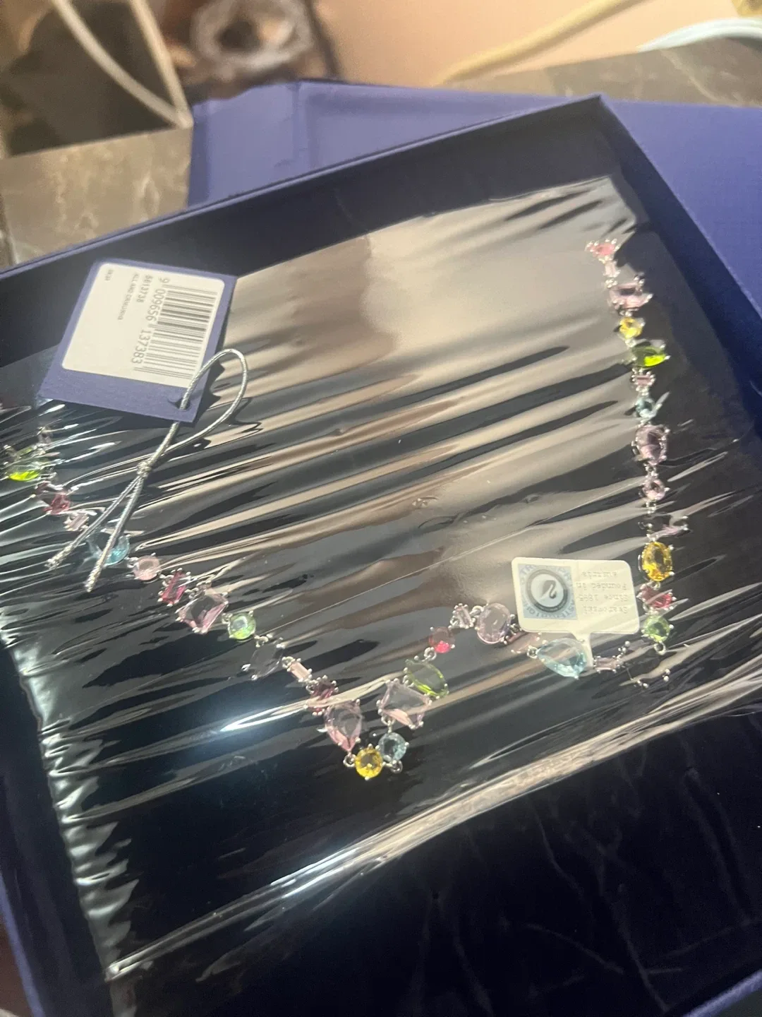 Swarovski  Gema Multi-Coloured image indicator(4)