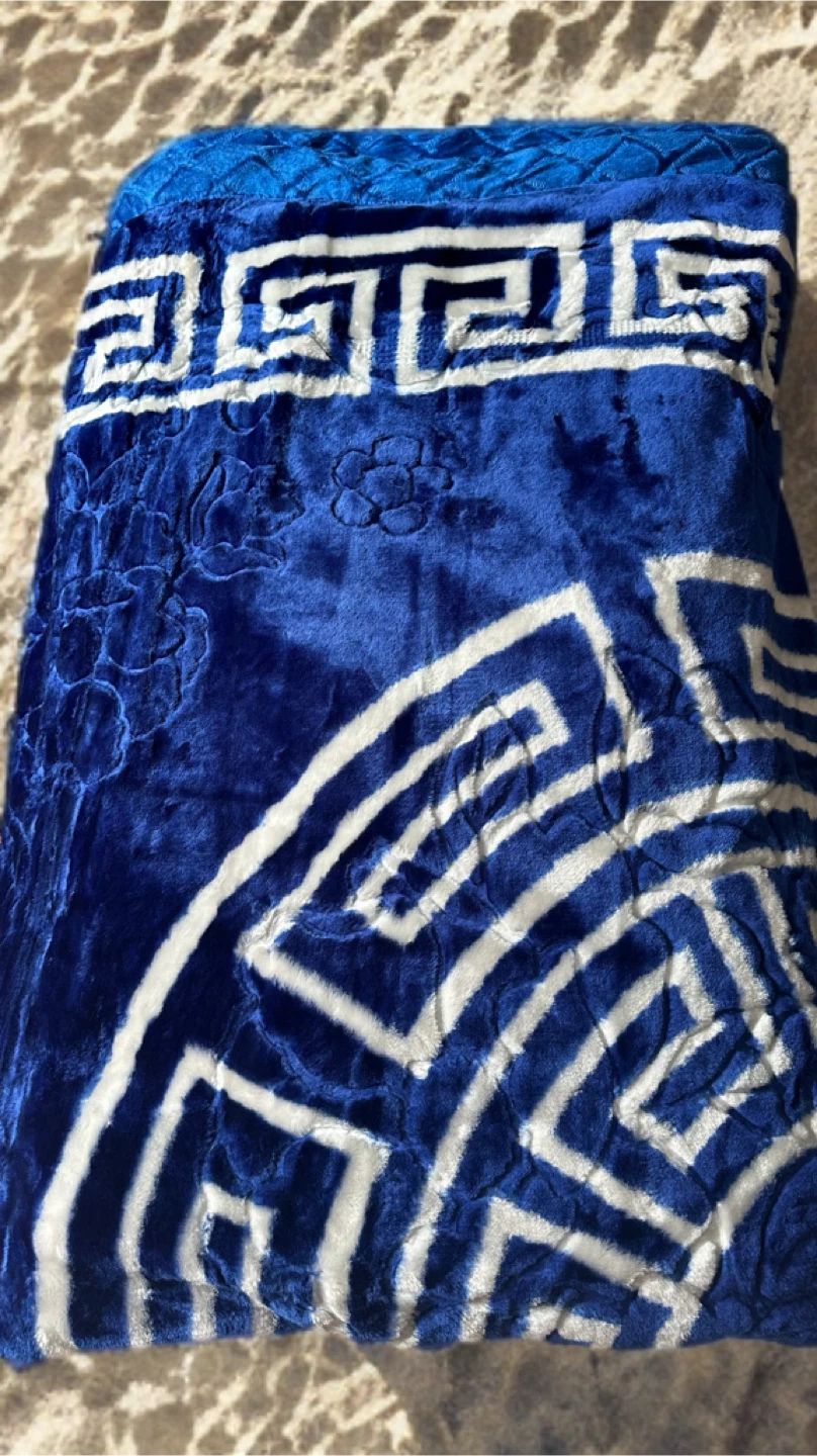 Kings Embossed Blanket 200x240cm - photo 2