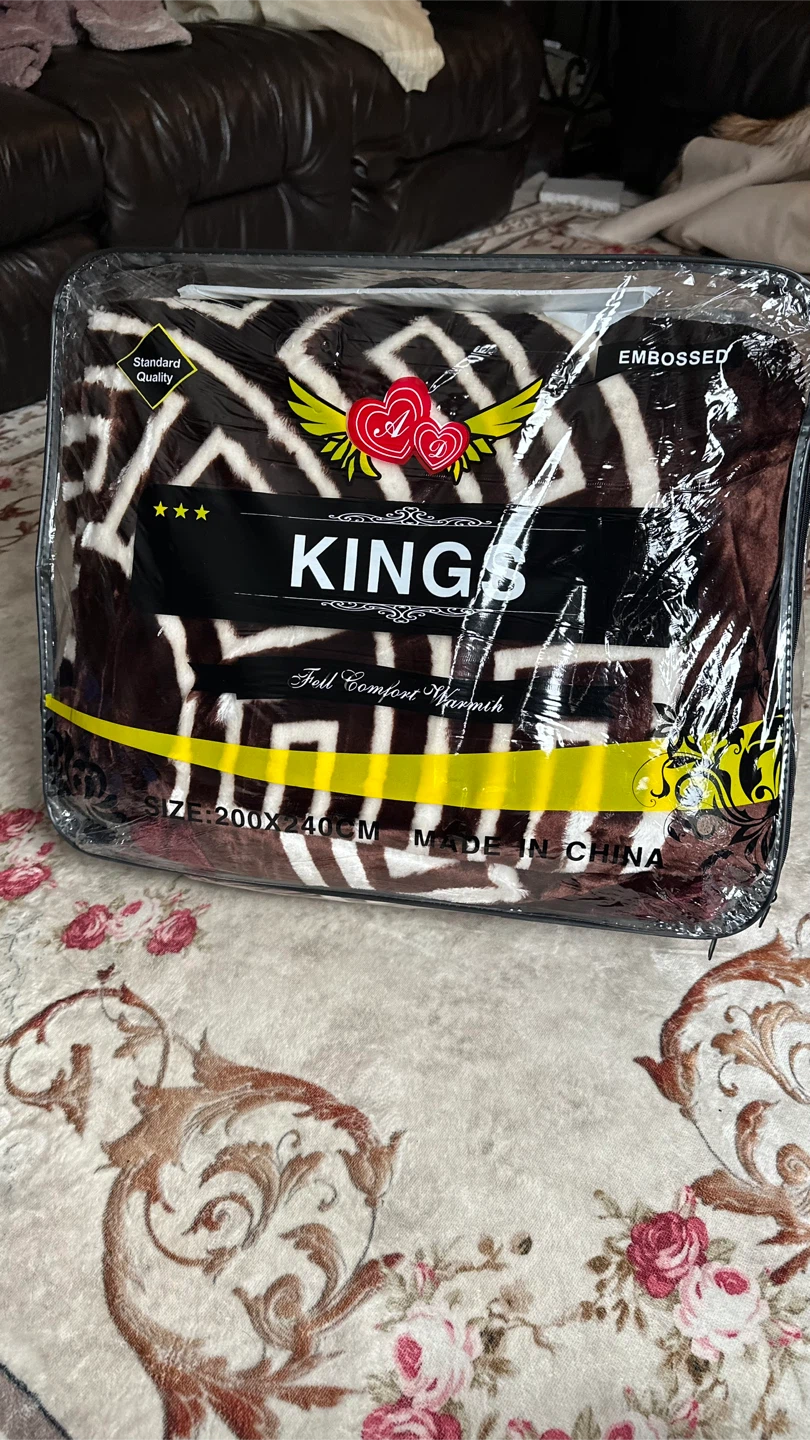 Kings Embossed Blanket 200x240cm - photo 4