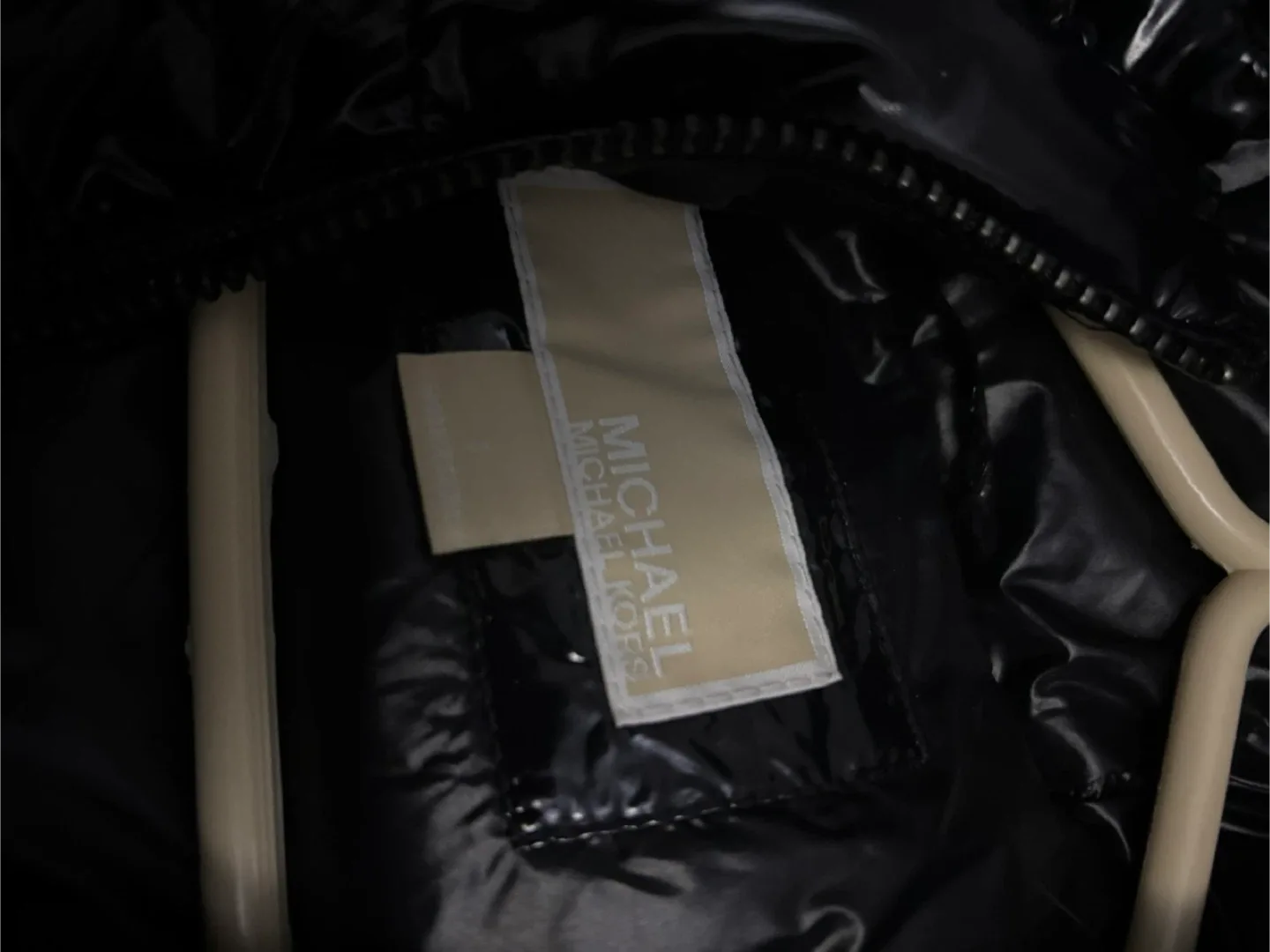 Selling puffers jacket from Michael Kors