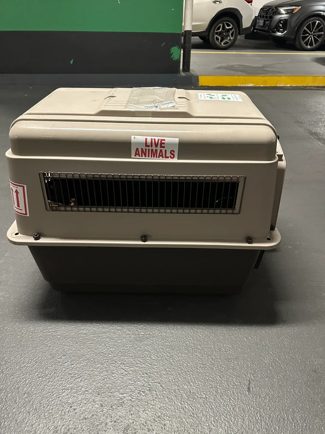 Airline-Approved Pet Travel Crate image indicator(5)