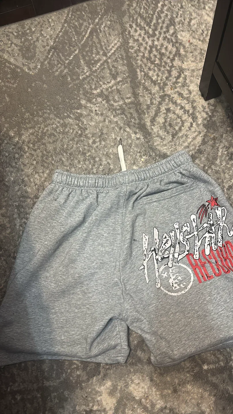 Hellstar Grey Graphic Shorts - Size M image indicator(2)