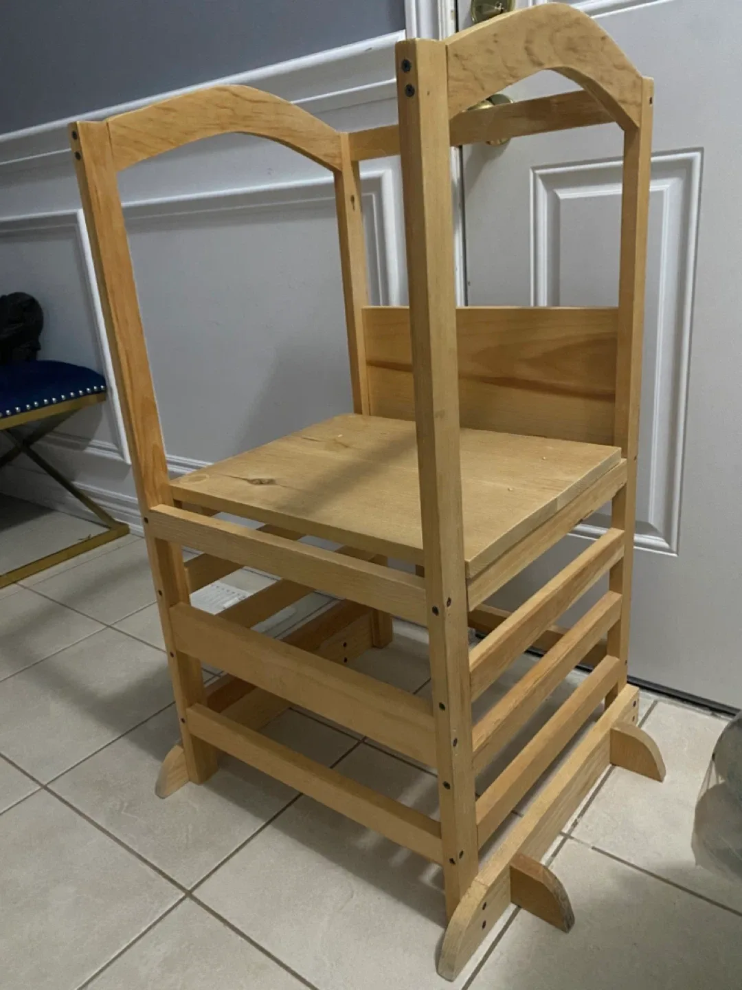 Wooden Learning Tower image indicator(2)