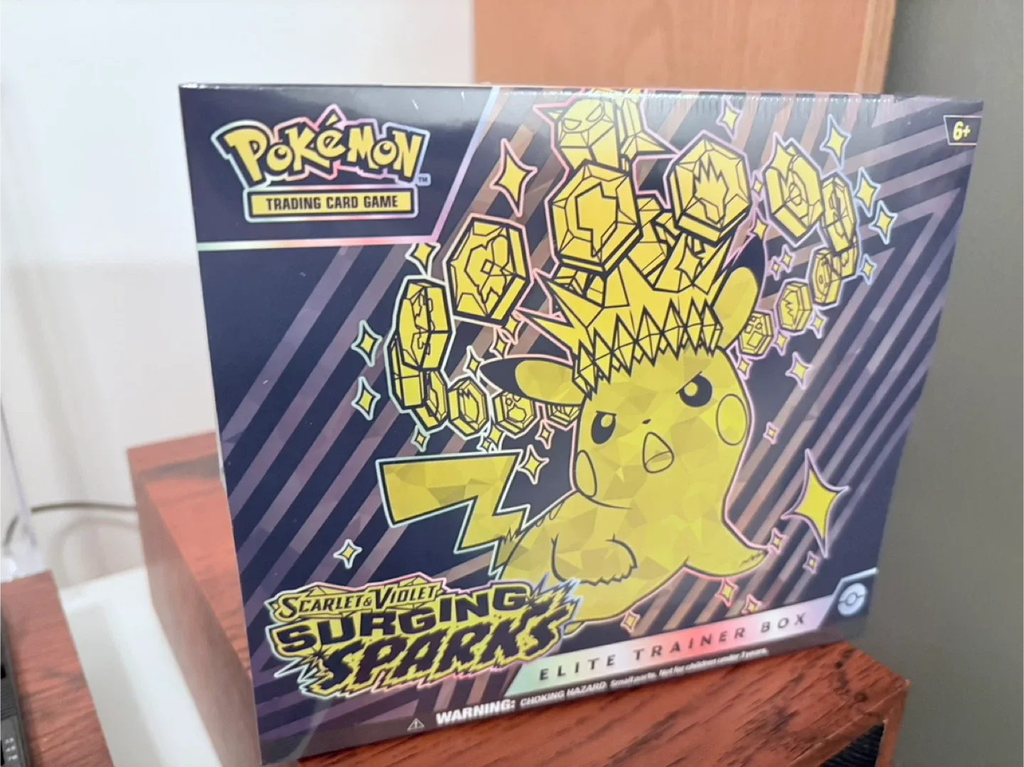 Pokémon Scarlet & Violet Surging Sparks Elite Trainer Box