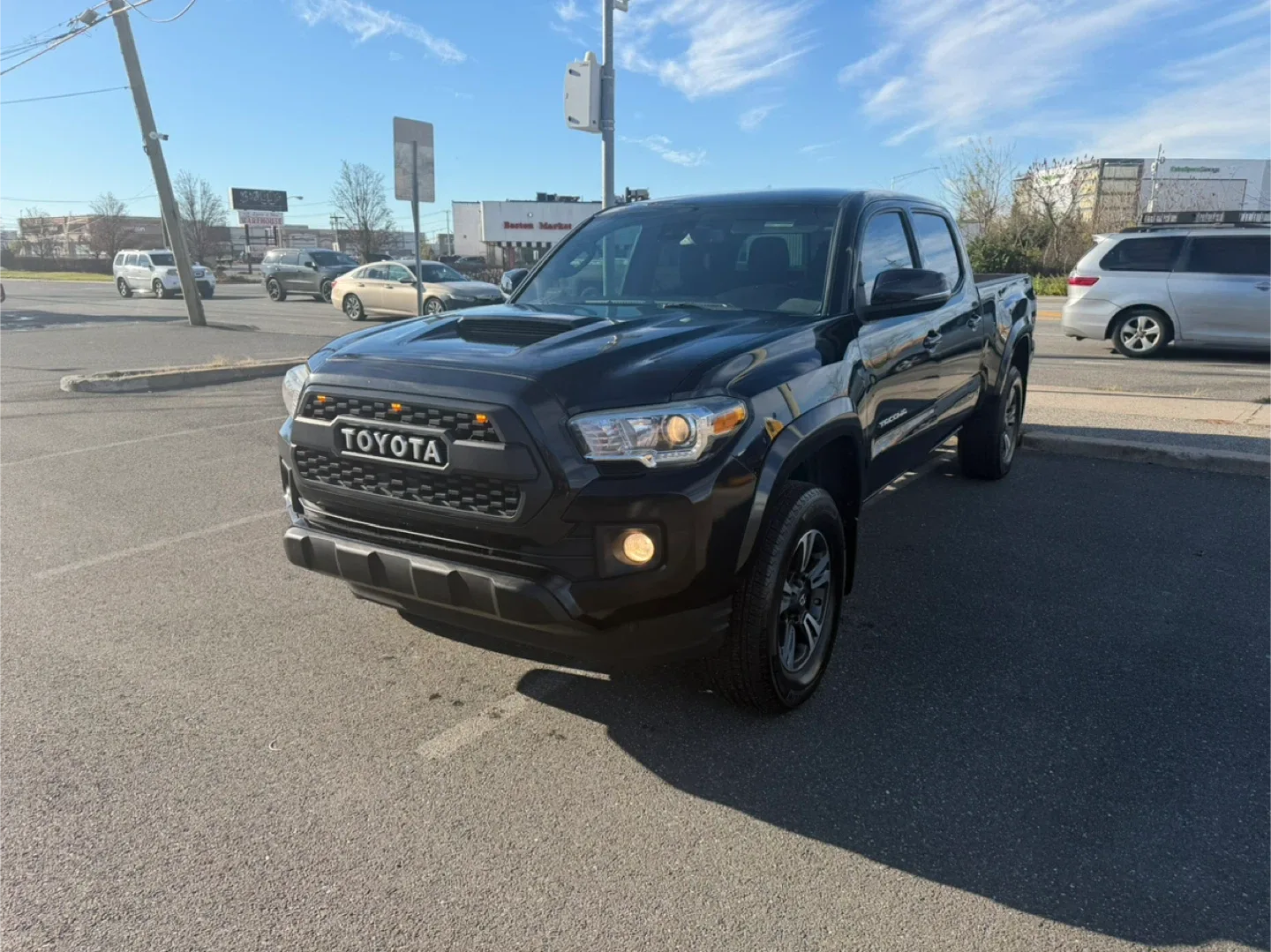 Toyota Tacoma TRD Sport Truck image indicator(2)