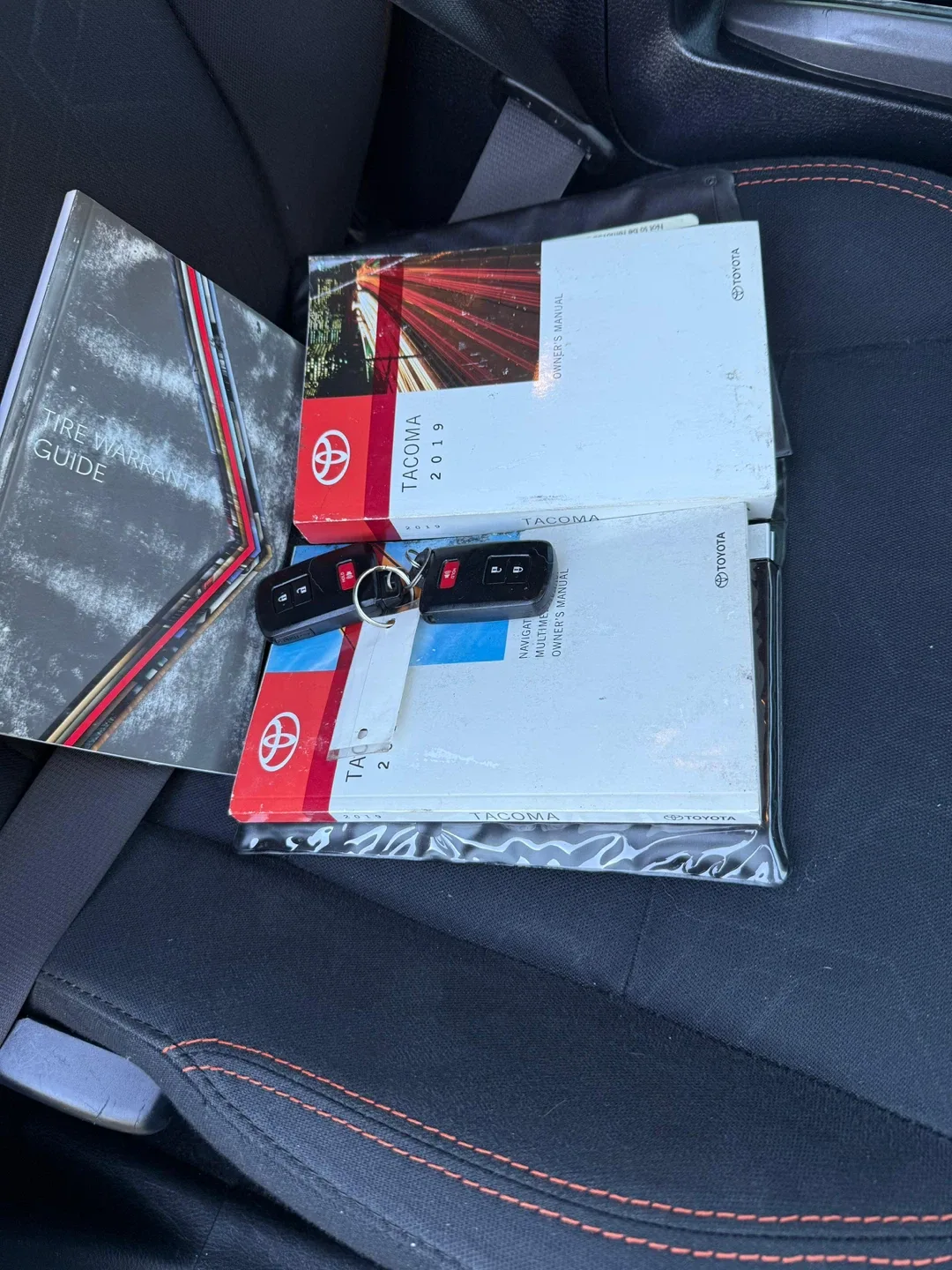 Toyota Tacoma TRD Sport Truck image indicator(10)