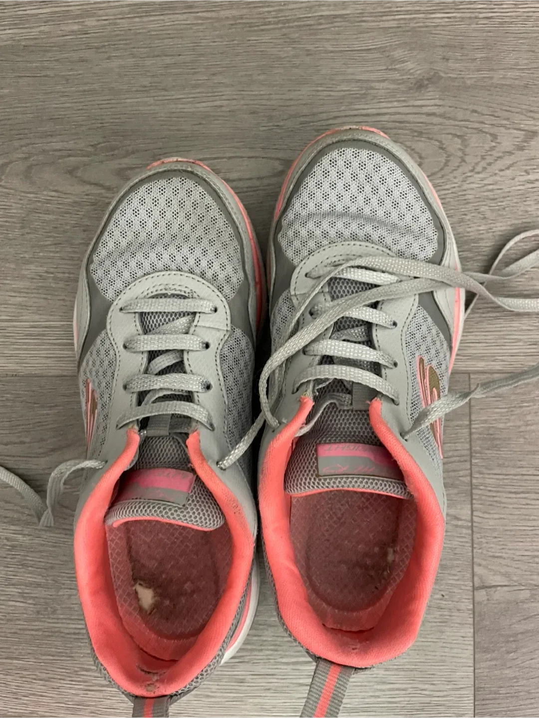 Skechers Grey & Pink Running Shoes image indicator(4)