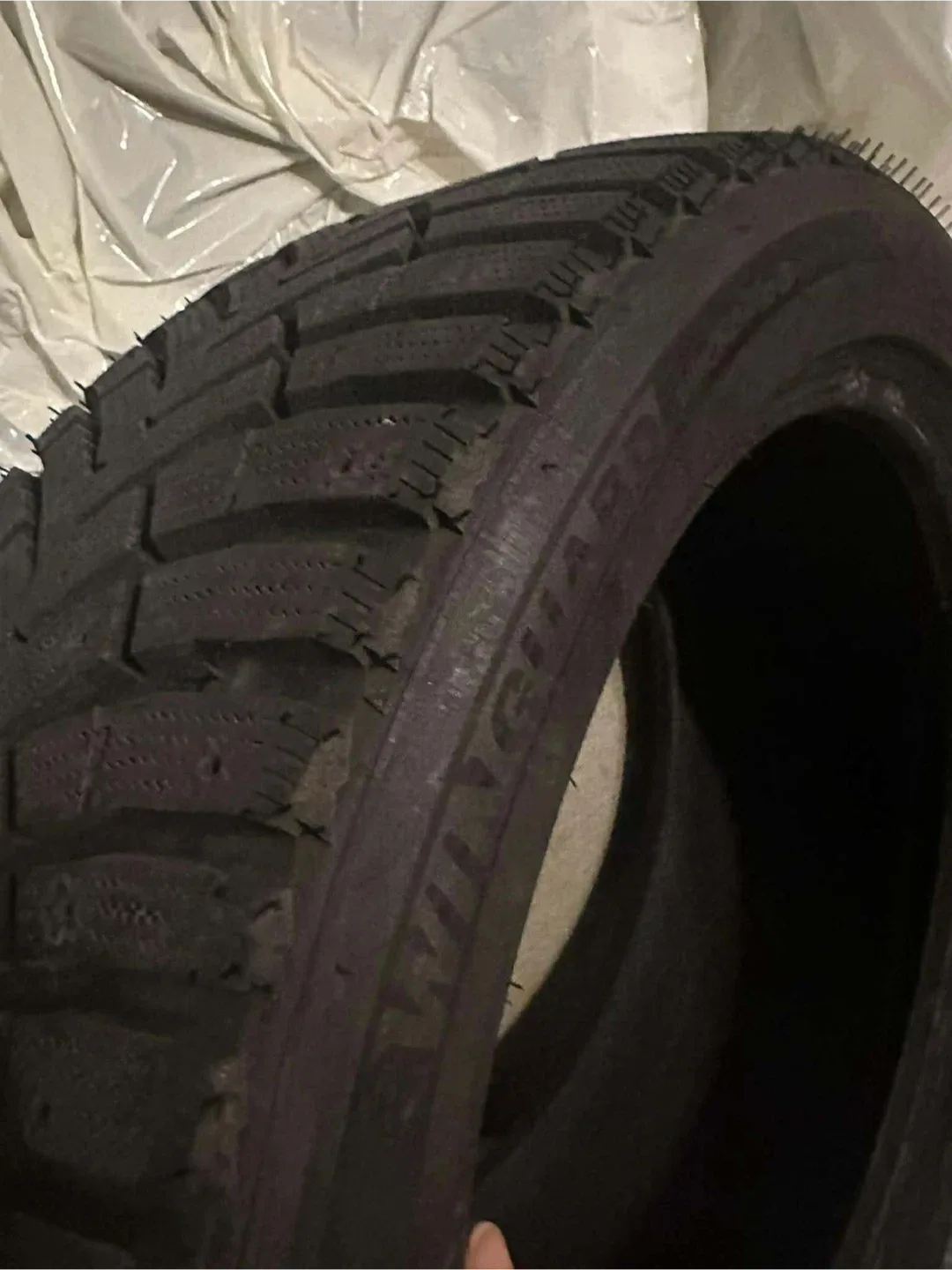 One set of Winter tyres 225/45/r17 image indicator(2)