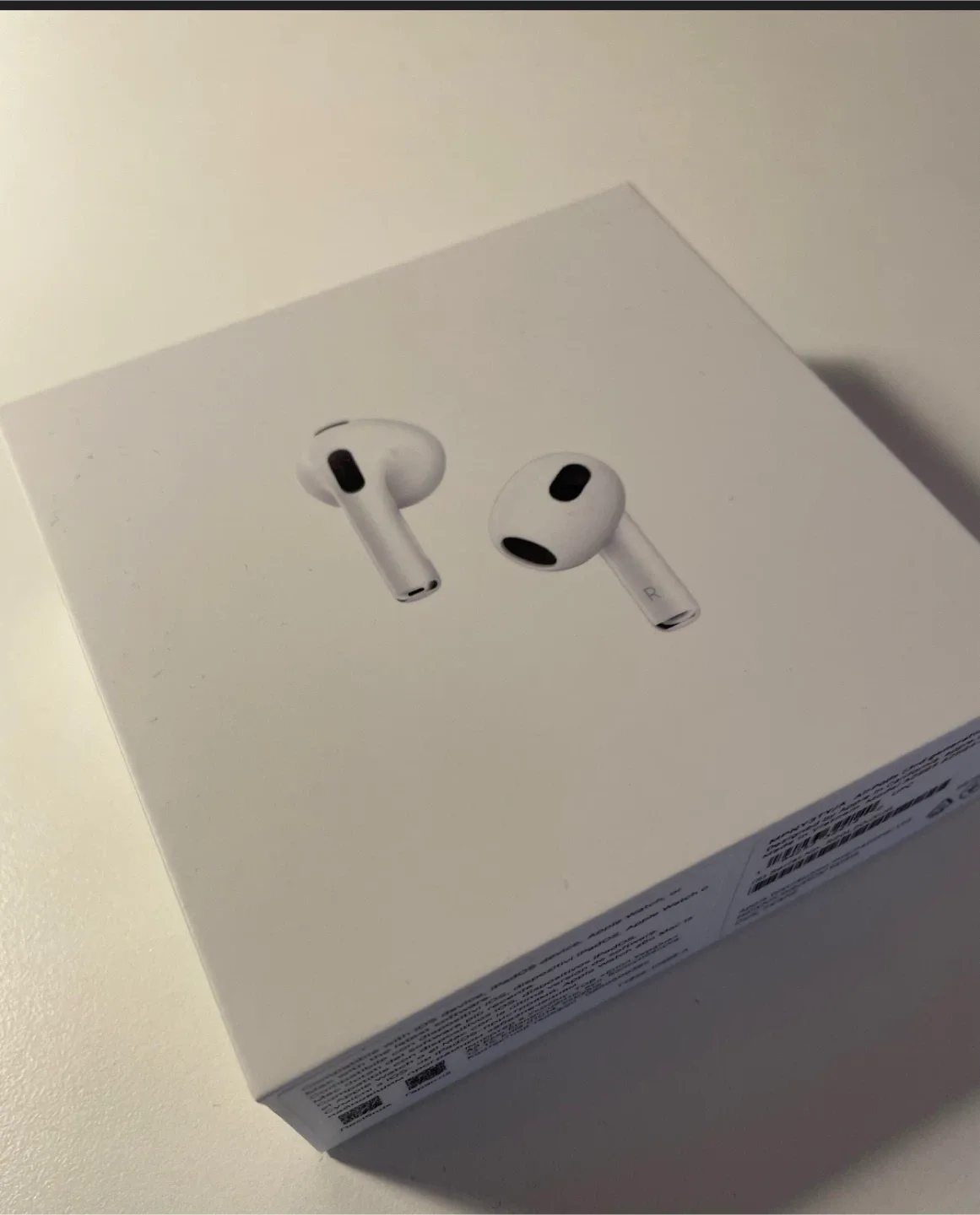AirPods (All Generations) image indicator(2)