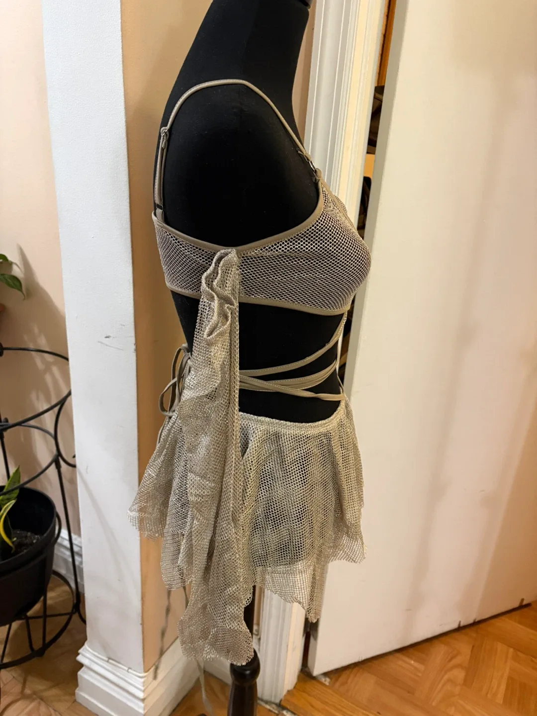 Mesh Rave Outfit - Skirt, Top, Sleeves Size S image indicator(5)