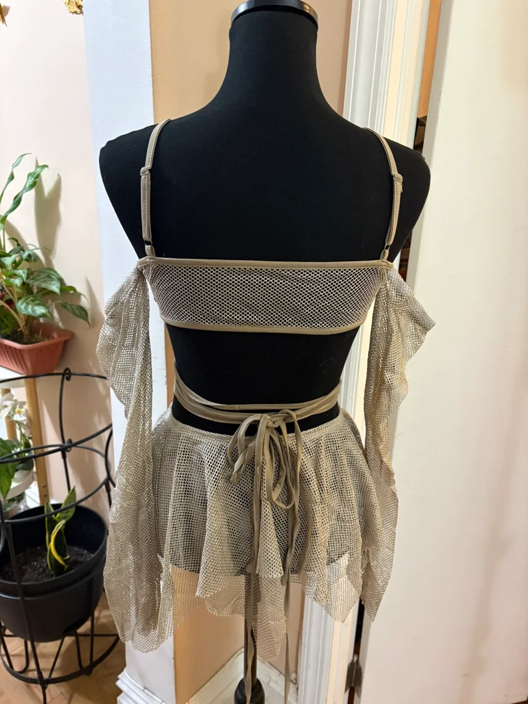 Mesh Rave Outfit - Skirt, Top, Sleeves Size S image indicator(6)