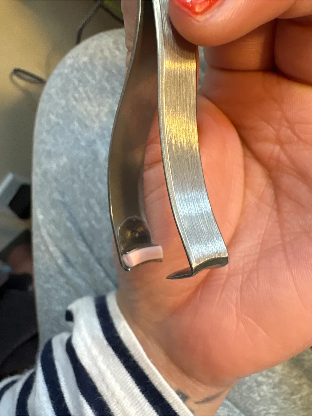 Eyelash Curler for Corner Lash - Mini Japanese Eyelash Curler image indicator(6)