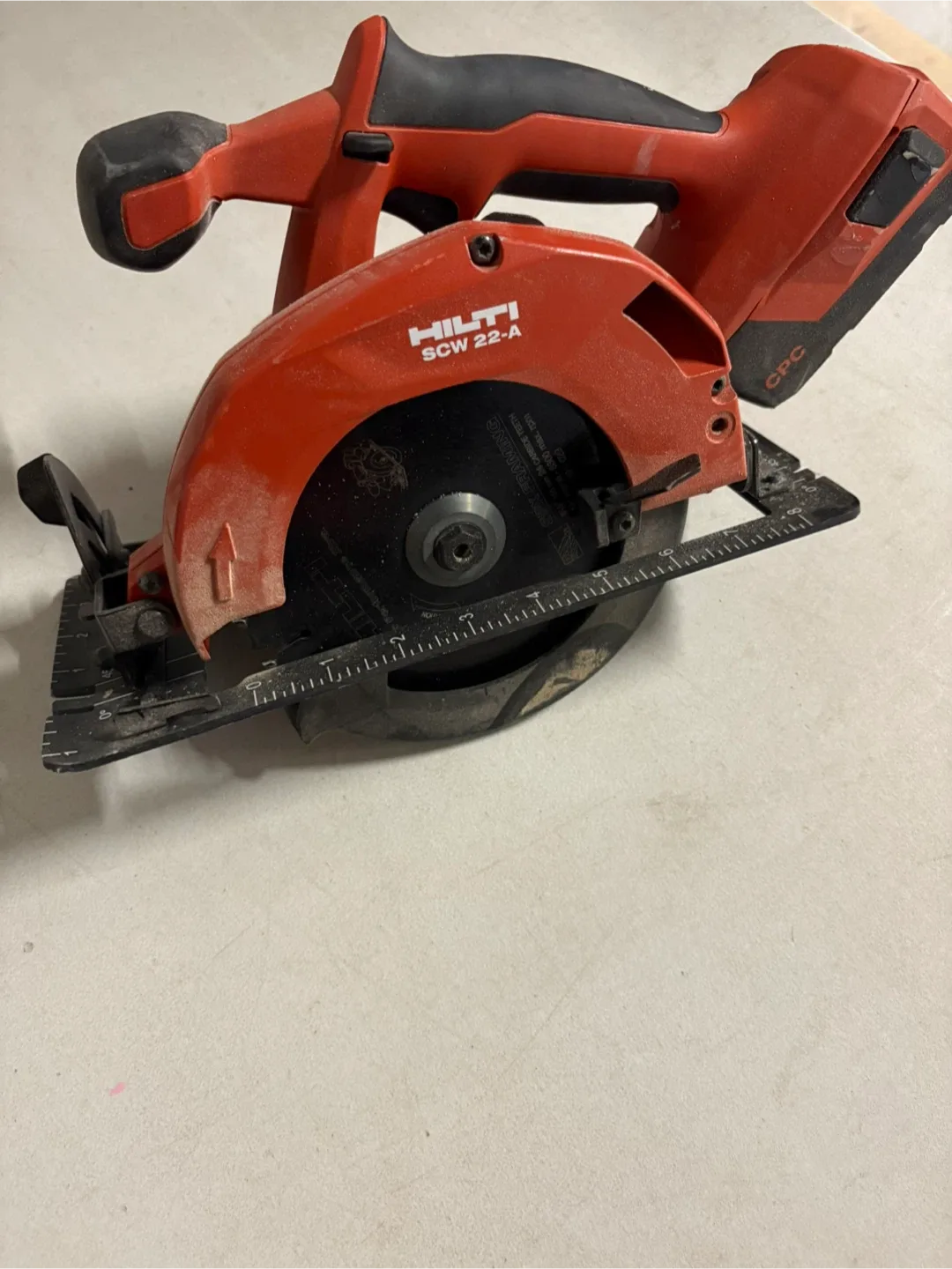 Hilti SCW 22-A Cordless Circular Saw image indicator(4)
