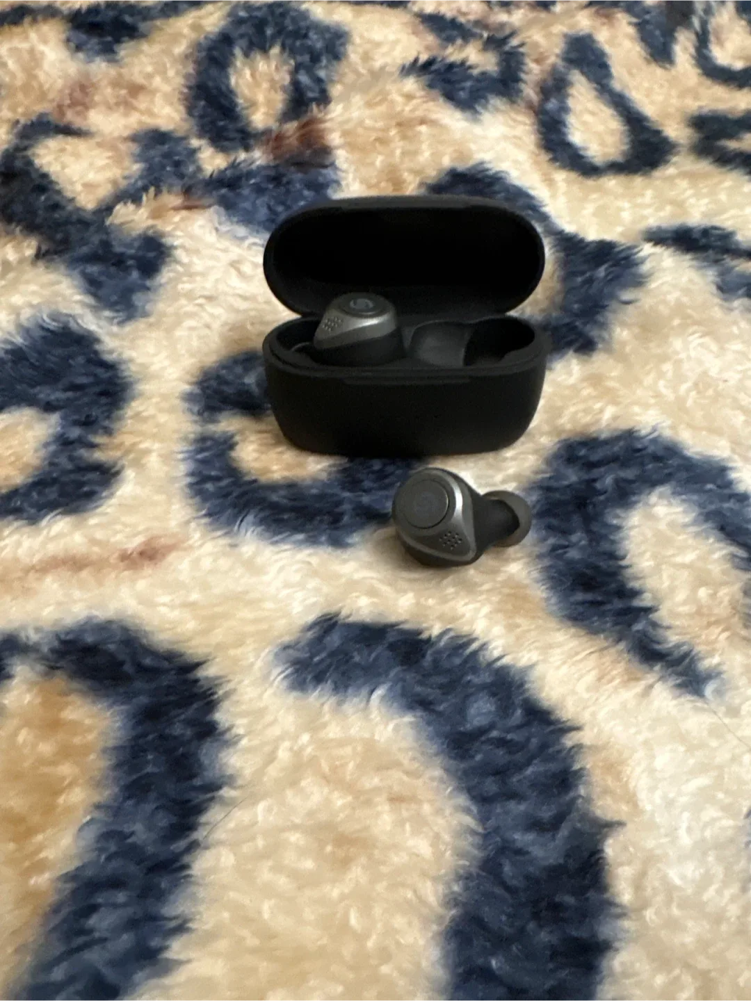 Jabra Elite 7 Pro Wireless Earbuds - Black image indicator(3)