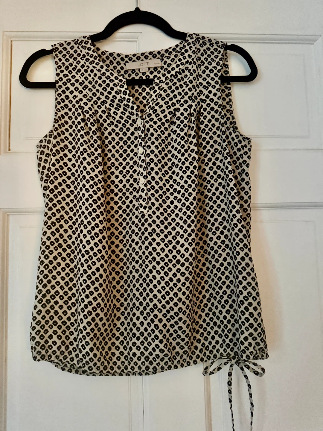 LOFT Sleeveless Blouse - Size SP