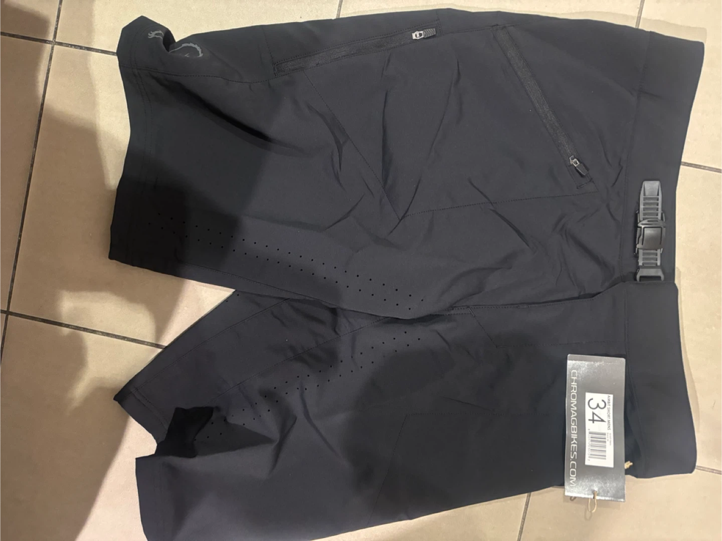 Chromag Bikes Black Shorts Size 34