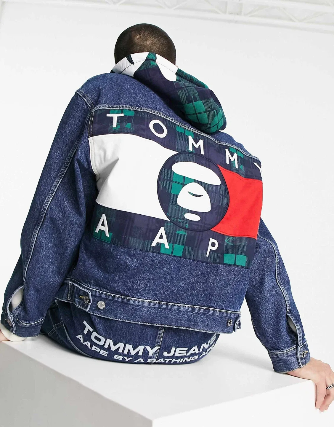 Tommy Jeans AAPE Denim Jacket - Size S image indicator(2)