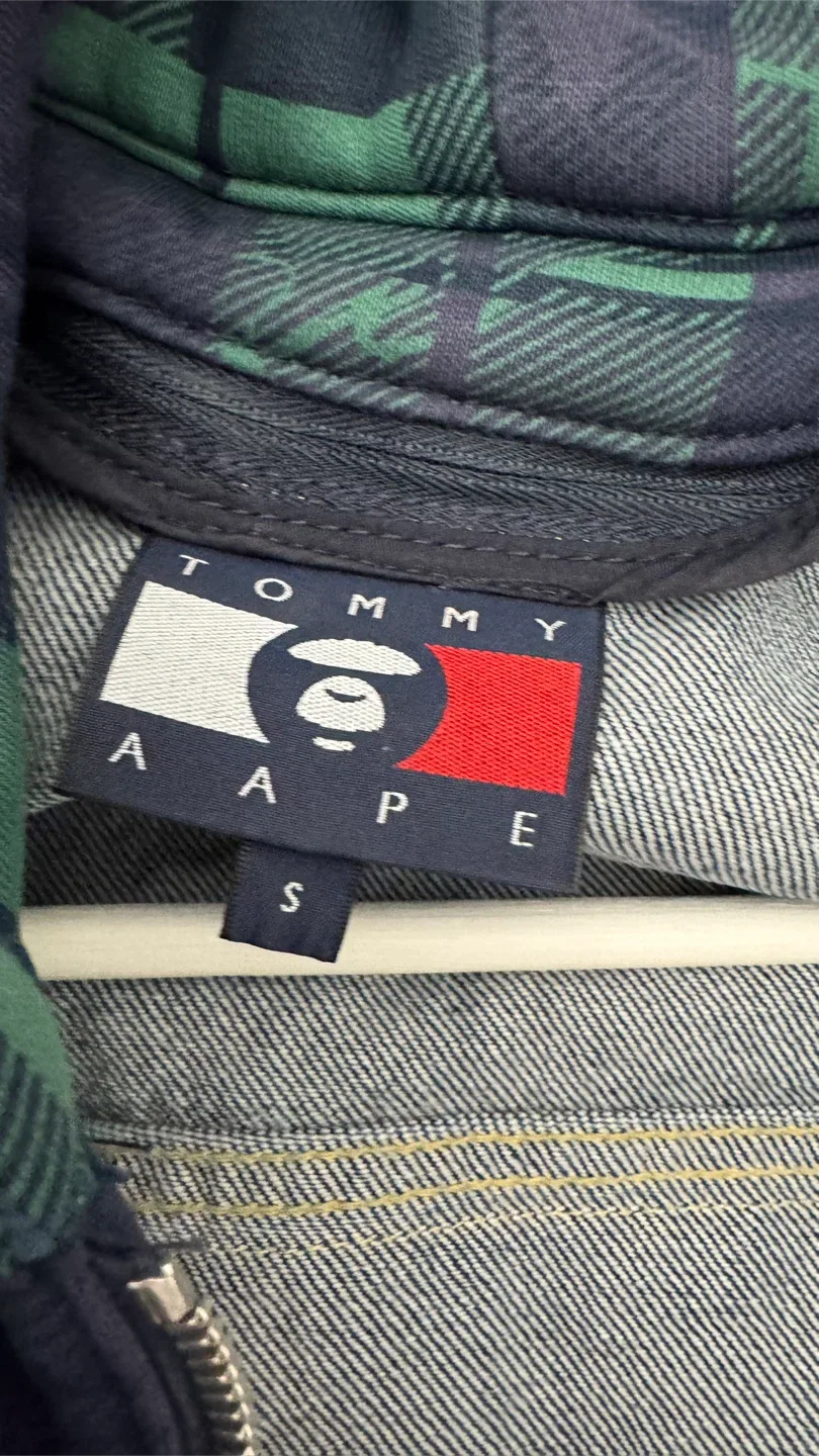 Tommy Jeans AAPE Denim Jacket - Size S image indicator(7)