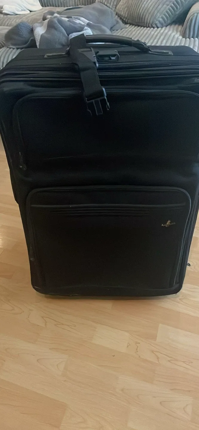 Black Rolling Suitcase image indicator(2)