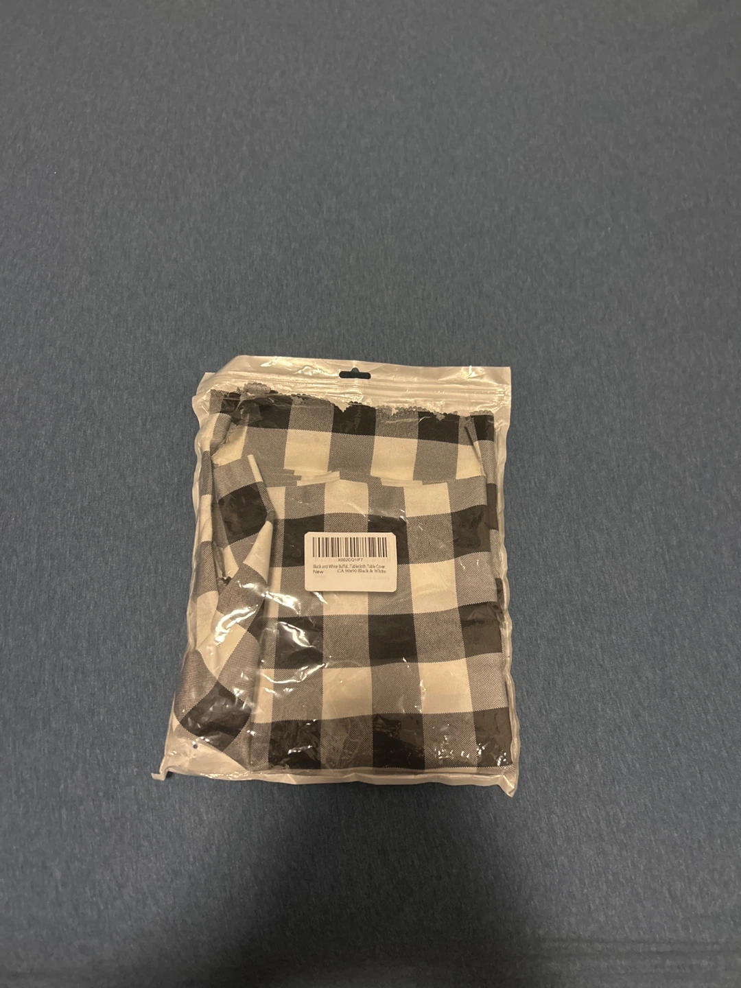 Black & White Gingham Tablecloth - 90cm - photo 3